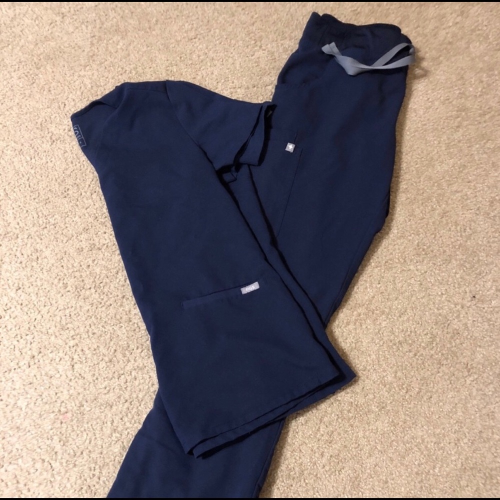 Navy Figs Scrub Set Small